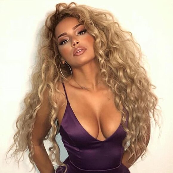 Long Curly Wavy Wig Honey Blonde Wigs for Women Brown with Highlights Curly Wig